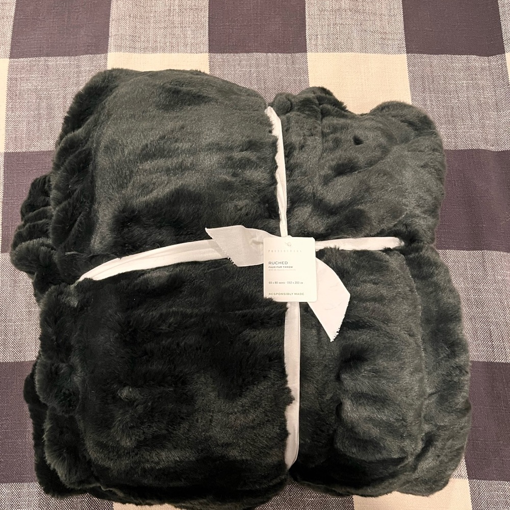 Pottery Barn Faux Fur Dark Green Throw Blanket